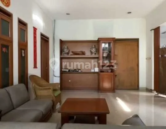Rumah 3 Lantai Bagus SHM di Sayap Cipaganti, Bandung