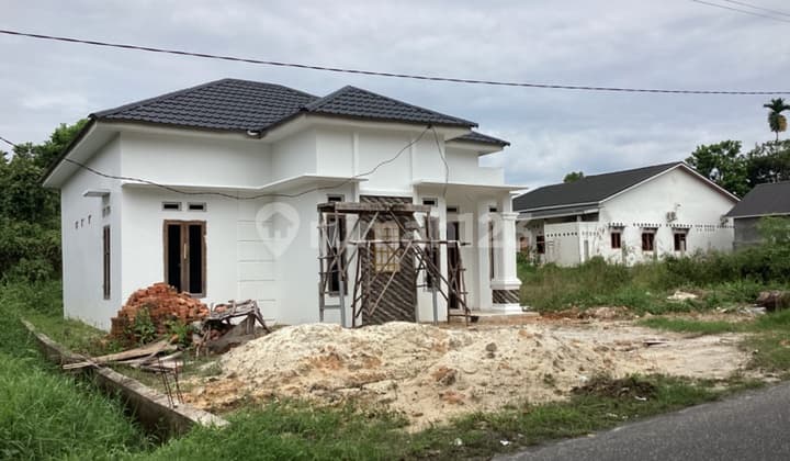 Rumah Baru Dijual di Jalan Gunung Merapi Dekat Alam Mayang