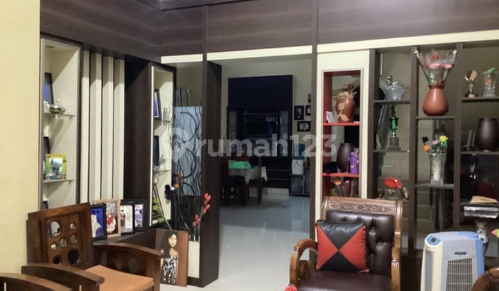 Rumah Mewah 2 Lantai Full Granit Dijual Jl. Air Dingin Marpoyan