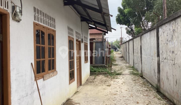 Rumah Petak 3 Unit Dijual di Jl. Pastoran Palas