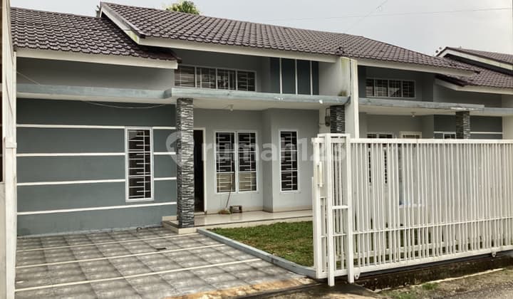 Rumah Siap Huni Dijual di Jl. Hangtuah Ujung Dekat Pesantren