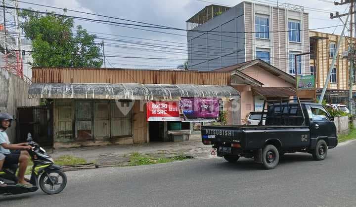 Rumah Dan Tanah Disamping Jalan Dijual di Jl. Kenanga Pekanbaru