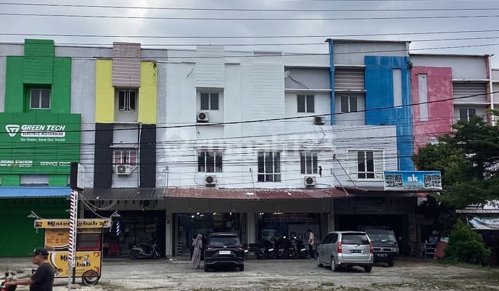 Dijual Ruko 2,5 Lantai Siap Huni di Jl. Hangtuah Pekanbaru