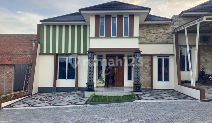 Rumah Cluster Full Interior Dijual di Jl. Hangtuah Ujung