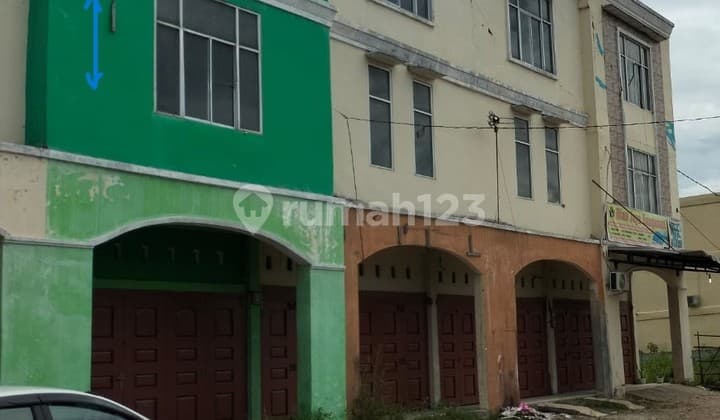 Ruko 3 Lantai Full Keramik Disewakan di Jl. Air Hitam Pekanbaru