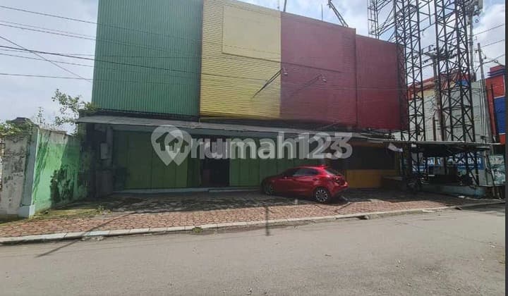 Ruang Usaha Eks Rumah Makan Lokasi Slamet Riyadi Solo Luas 338M2