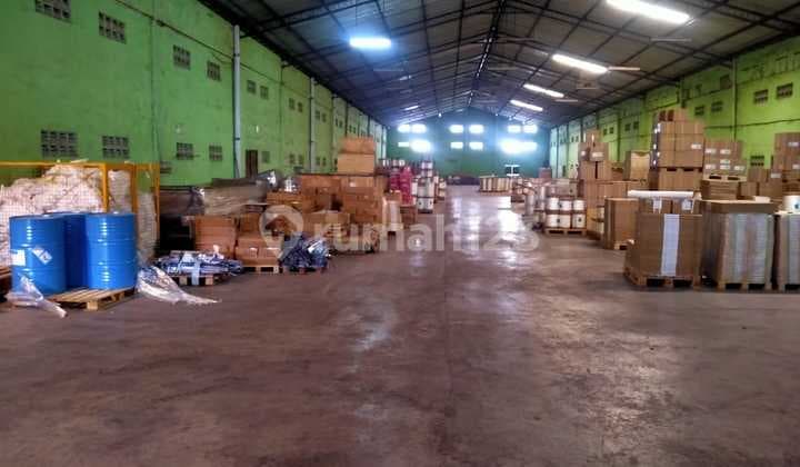 Gudang Zona Kuning Lokasi Karanganyar Luas 1800M2