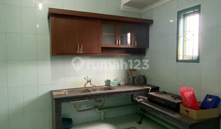 Rumah 4½ Lantai Di Poris Indah