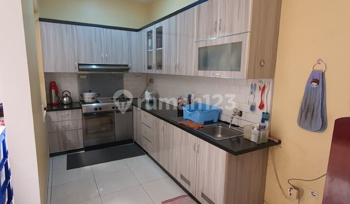 West Jakarta Puri Area House