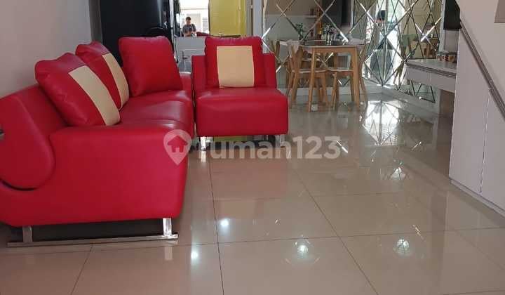Rumah Cluster West Europe Green Lake City