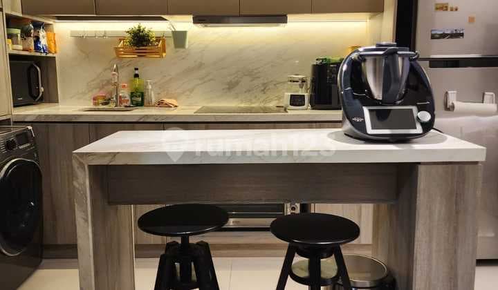 Beautiful Fully Furnished Apartment Puri Mansion West Jakarta