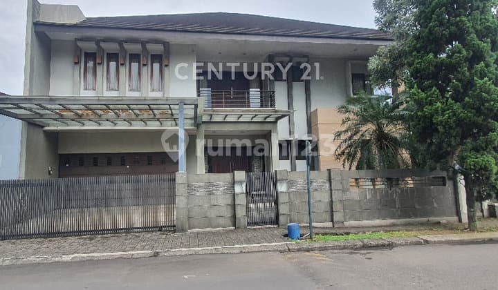 Rumah Luxury 2 LT Minimalis Modern di Singgasana Pradana Bandung