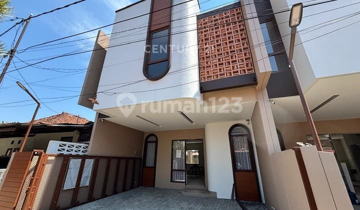 Rumah Baru Minimalis Modern Di Satrugna Pajajaran Bandung