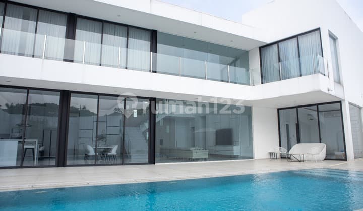 Dijual Rumah 2 Lantai Luxury Modern Ada Pool Di BSD Bukit Golf Tangerang
