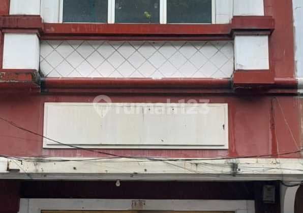 Disewakan Ruko Perkantoran 2,5 Lantai di Ruko Madrid Seberang Pasar Modern Bsd City