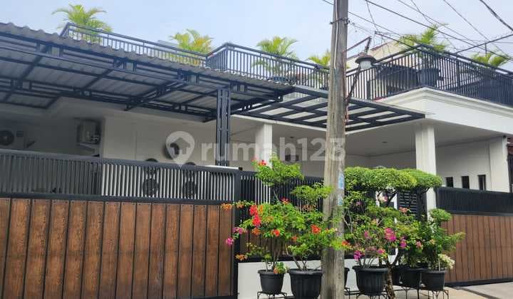 Dijual Rumah Full Furnish Asri Nyaman Bebas Banjir dan Siap Huni di Villa Pamulang Mas Tangsel