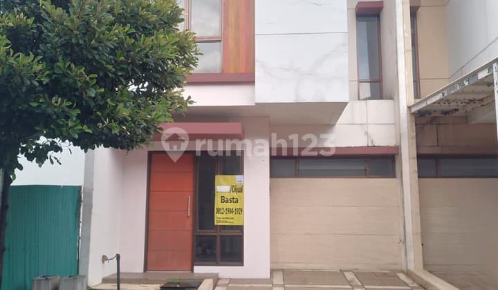 Dijual Rumah Cantik Siap Huni di Pine Tree Dekat dengan Kuliner