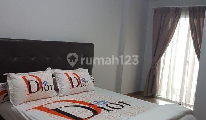 Green Bay Pluit Condominium, middle floor