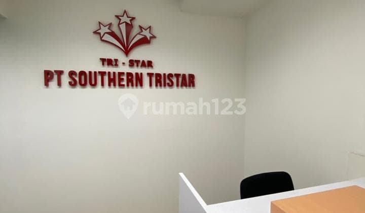 For Rent Fully Furnished 90M2 Office Space in South Jakarta Tower 165