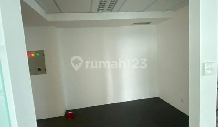 Available Now! Office 165M² at Menara 165 Tb Simatupang