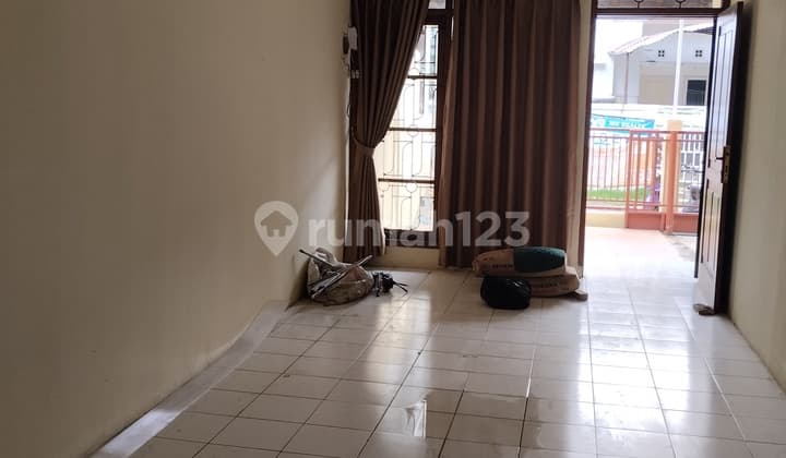 Disewakan Rumah Di Taman Kopo Indah 2