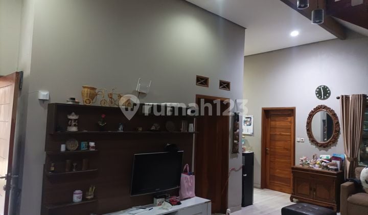 Dijual Rumah di Sayap Taman Kopo, Bdg