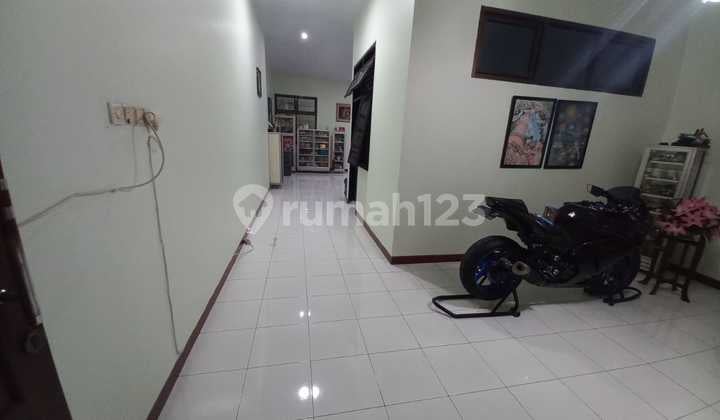 For Rent 1-Story Residential House Located in Sarirejo, East Semarang
