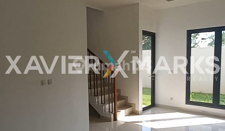 Disewakan Rumah Baru 3 Lantai Attic di Bsb City