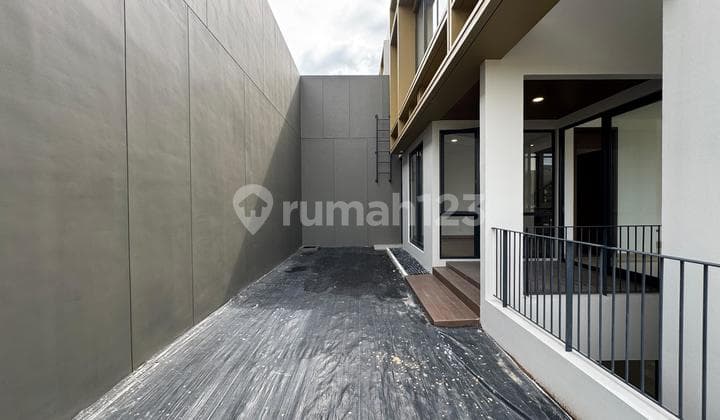 Dijual Turun Harga Rumah Baru Posisi Hoek Di Enchante Bsd