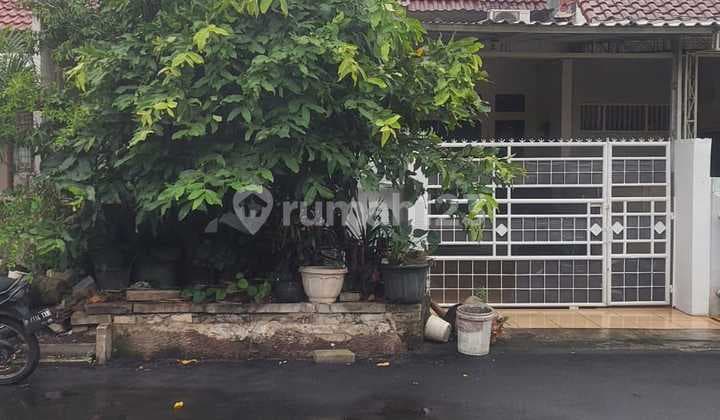 For Sale As-Is Ready-to-Occupy House in Gading Serpong