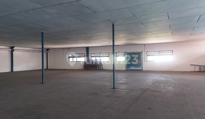 Gudang Jelambar Ada Lift Lokasi Ramai Siap Pakai Harga Murah
