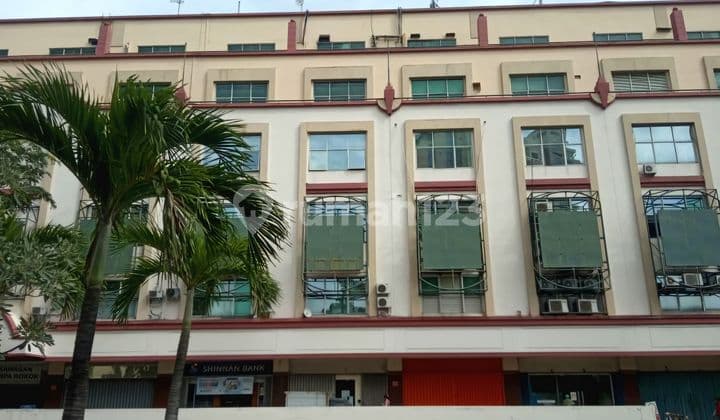 Ruko Mangga Dua bisa untuk Gudang Siap Pakai Kondisi Ramai