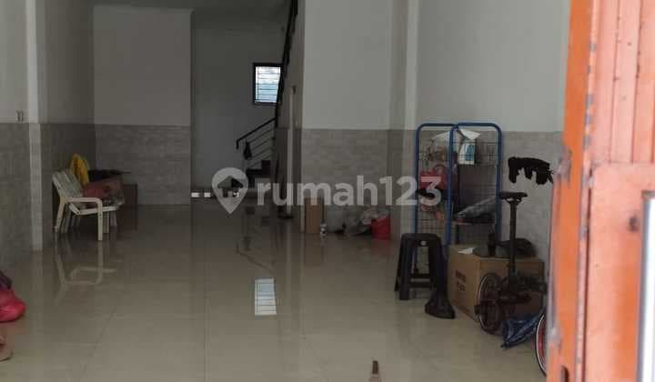 Ruko Kost 16 kamar, kamar mandi dalam, kondisi bagus harga murah