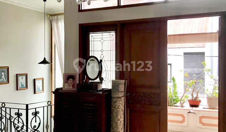 Rumah Klasik Siap Huni Dekat MRT Blok A Kebayoran Baru Jakarta Selatan