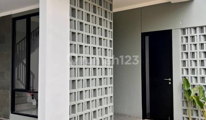 Rumah 2 Lantai Tidak Jauh Dari Pusat Perkantoran Bintaro Jaya