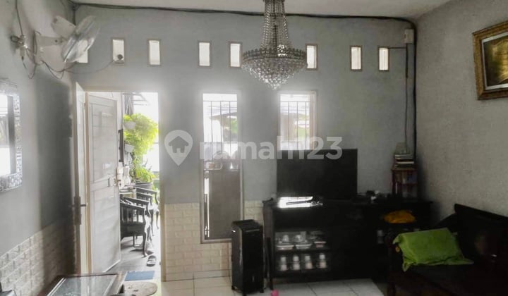 Rumah 2 Lantai Dekat Lap Roos Tebet