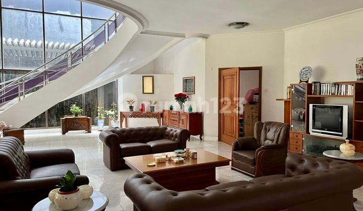 Rumah Shm Exclusive Di Cidadap Bandung