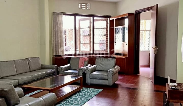 Vila di Pusat Kota Bandung