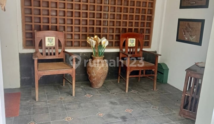 Rumah 2 Lantai Dekat Pusat Bisnis Kuningan