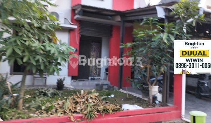 Rumah semi furnished di Wika