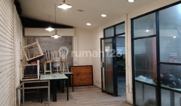 Disewakan Ruang Usaha Dipatiukur Simpang Dago Bandung