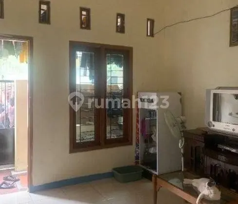 2-Storey Strategic House in Percetakan Negara, Central Jakarta S7183