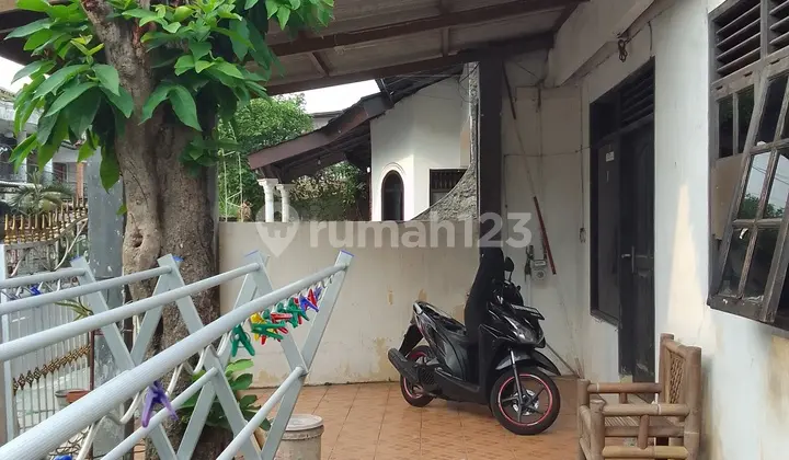 Rumah Lama Hitung Tanah Di Perumnas Klender Jakarta Timur