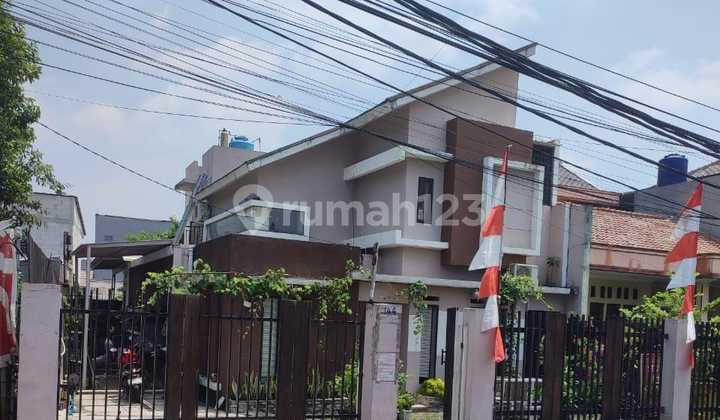 Asri Spacious 261 Neat House in Setu Cipayung, East Jakarta
