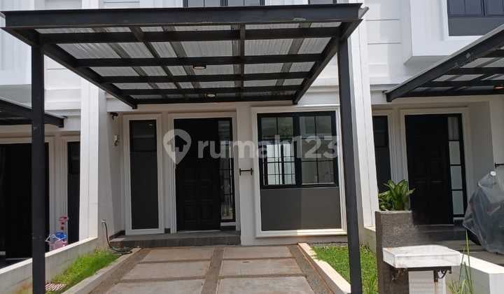 Rumah 2 Lantai Rapih LT 89 Siap Huni di Podomoro Golf View Cimanggis