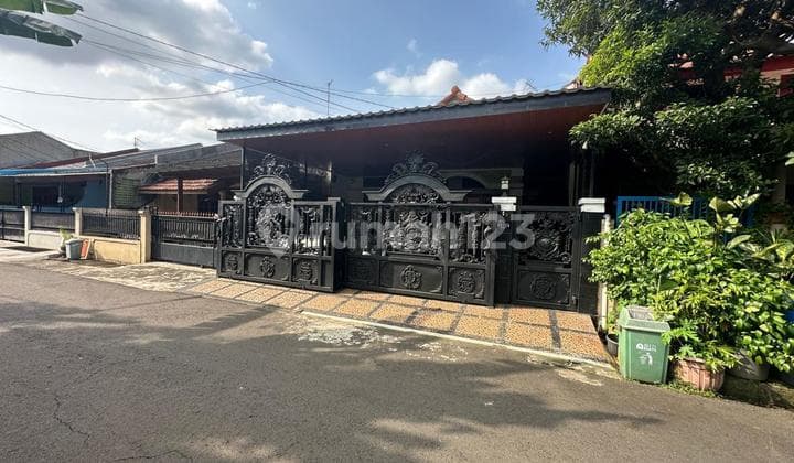 Rumah Cantik Semi Furnish Rapih Di Bukit Permai Cibubur Jakarta Timur