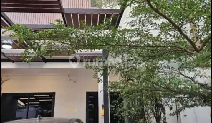 3-Story House Neat Ready to Occupy in Legenda Wisata Cibubur
