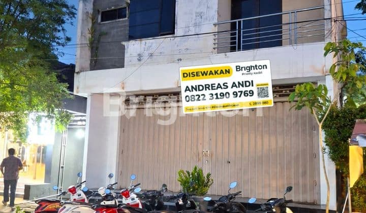 DISEWAKAN RUKO DUA SETENGAH LANTAI. LOKASI DEKAT STASIUN TULUNGAGUNG.