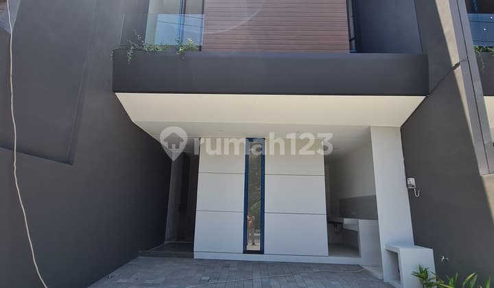 RUMAH PREMIUM KUTISARI BARU GRESS