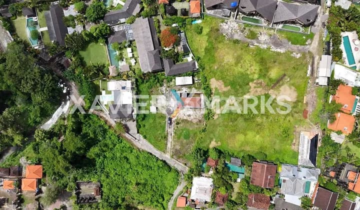 TANAH 2130 M² DI CANGGU DAERAH PARERENAN BALI DIJUAL